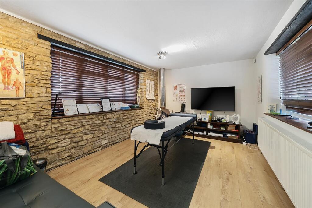 Walnut Tree Cottage, 35-36 Tathall End, Hanslope (
