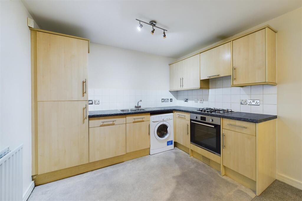 Flat 9, 3 Norfolk Heights, Norfolk Avenue, St Paul