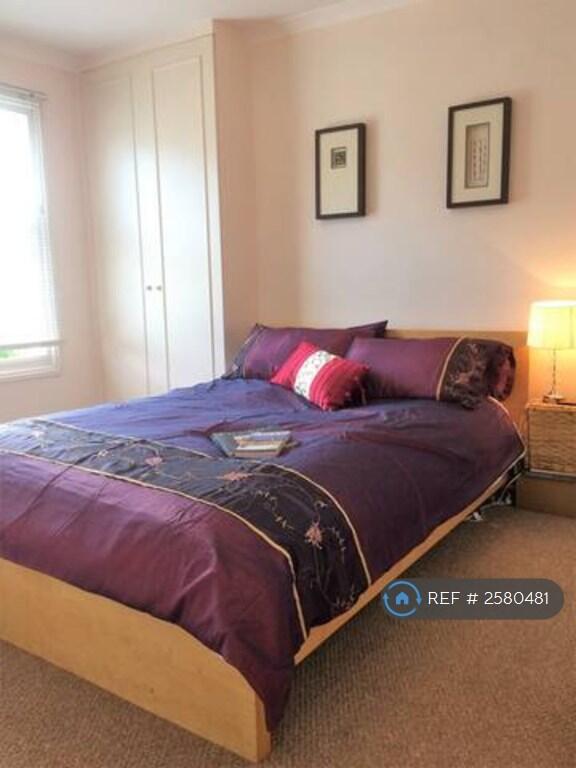 Large Double Bedroom