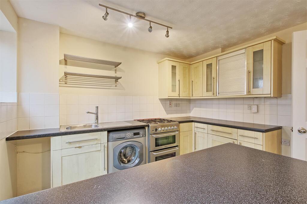 Kitchen 3.jpg