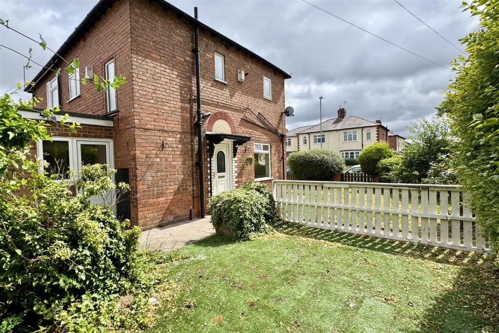 Gardens front &amp; side