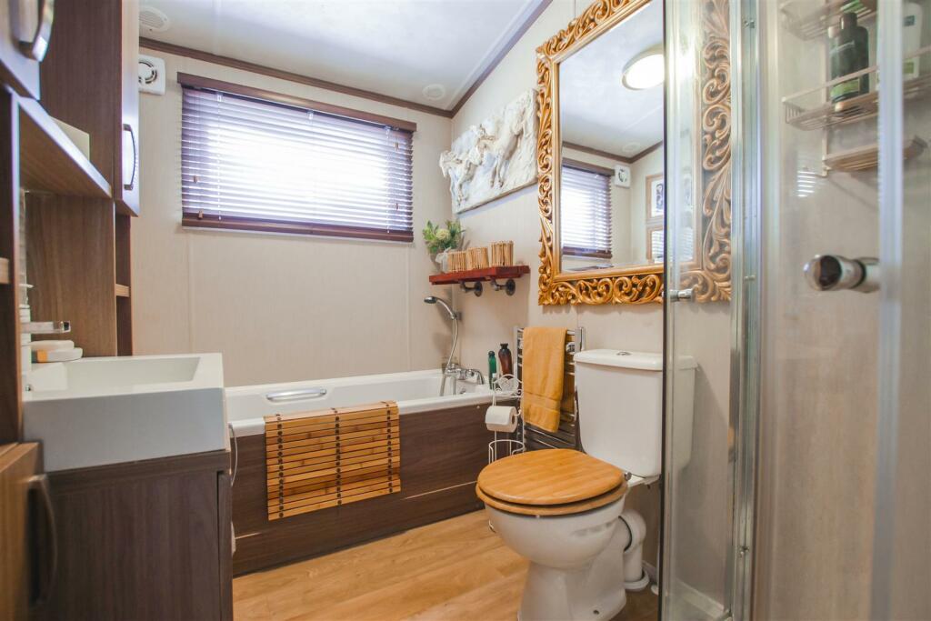 Three Rivers Woodlands Park, Off Eaves Hall Lane, West Bradford