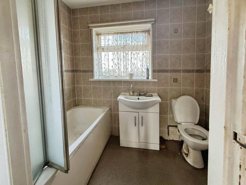 pbox-bathroom-309265.jpeg