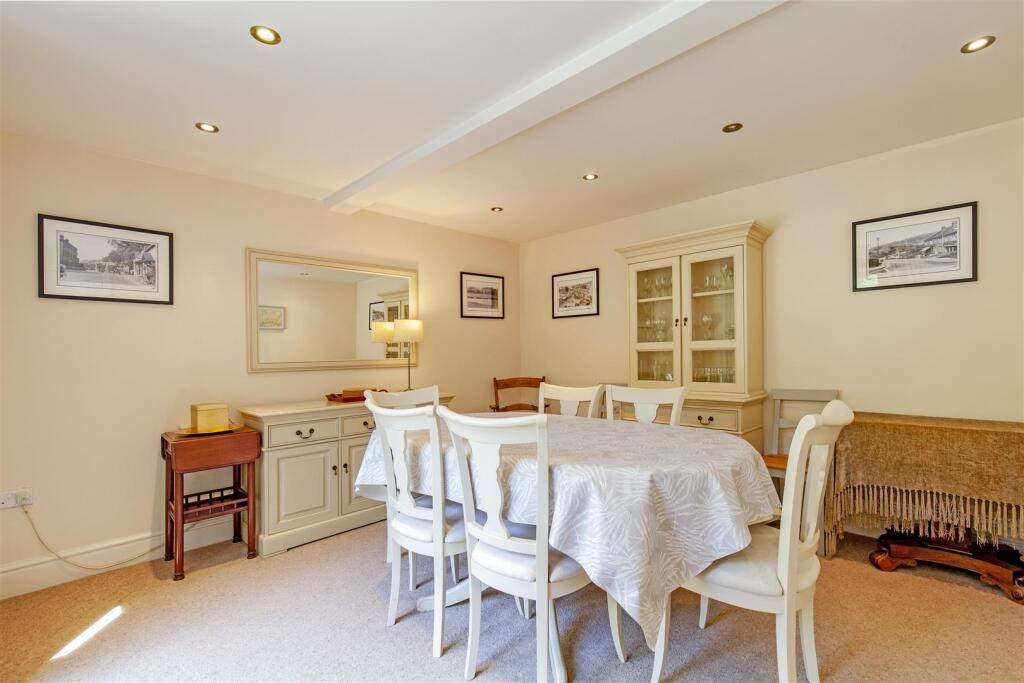 Dining Room-1.jpg