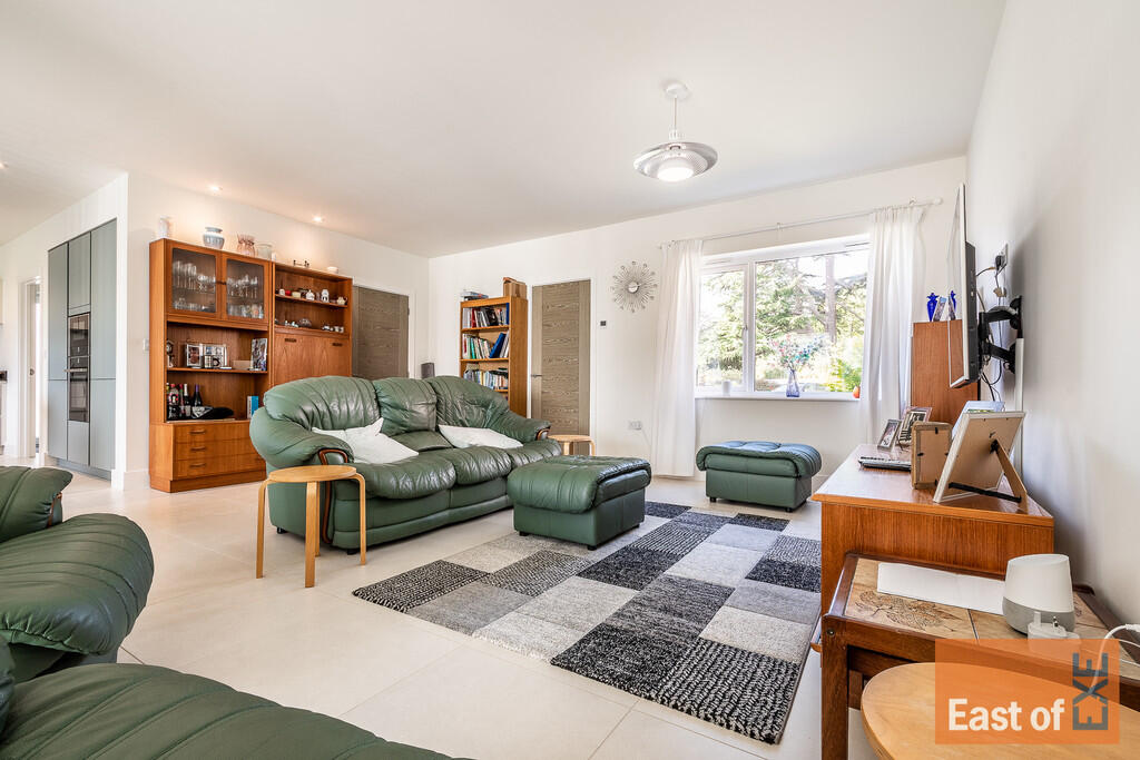 5 Catherines Clos...