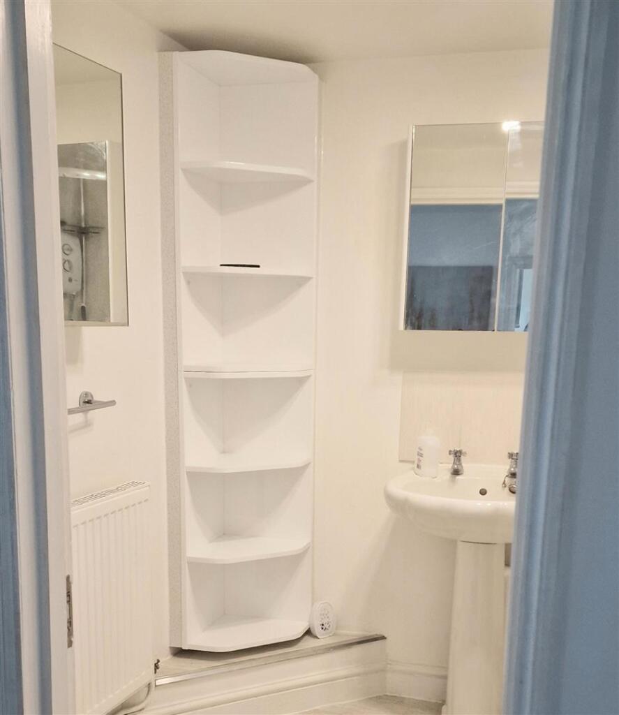 Shower room.jpg