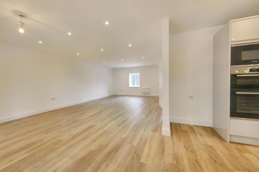 Kitchen Reception 3.jpg