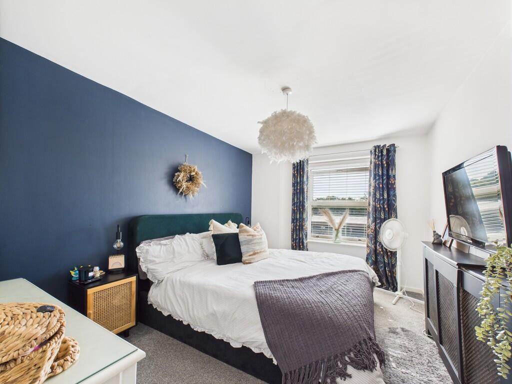 CAM01835G0-PR0252...