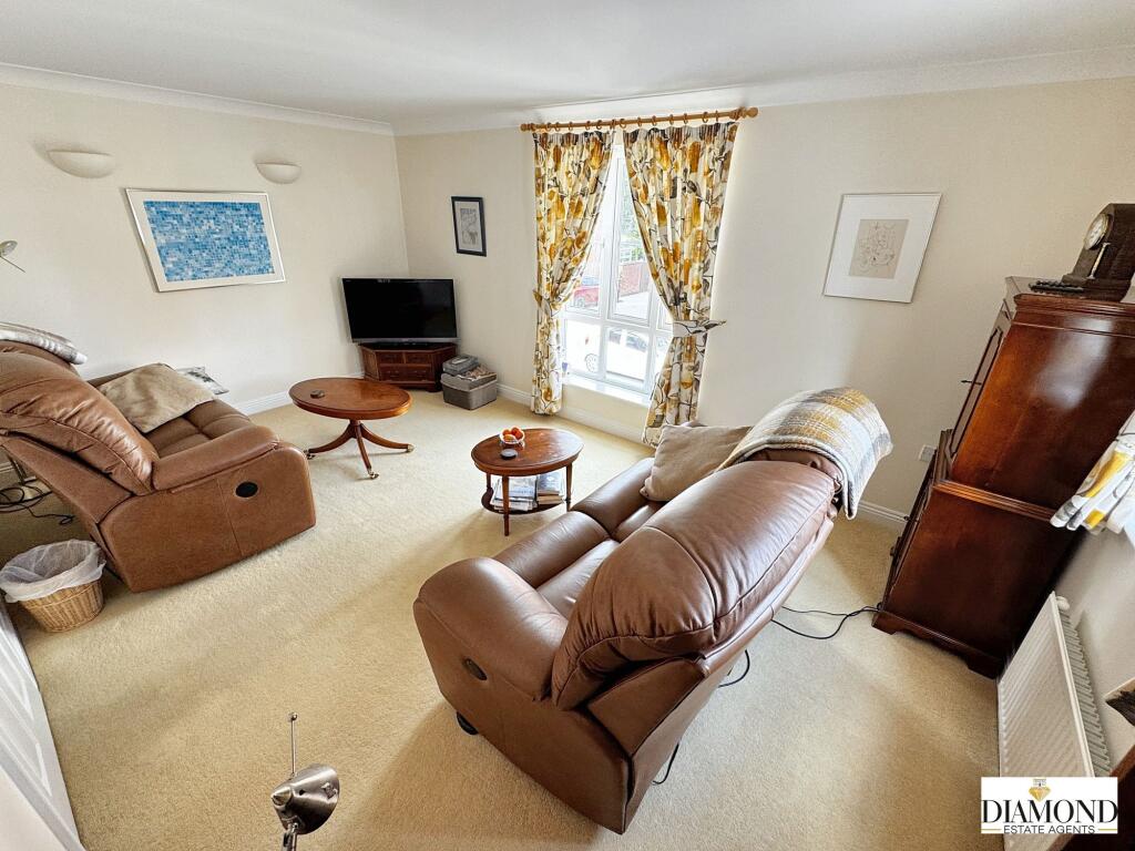 Sitting Room/Bedroom Five Option