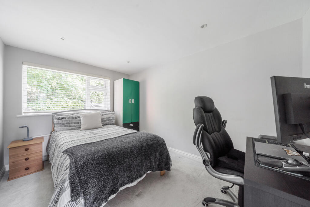 1296255-20-68285b...