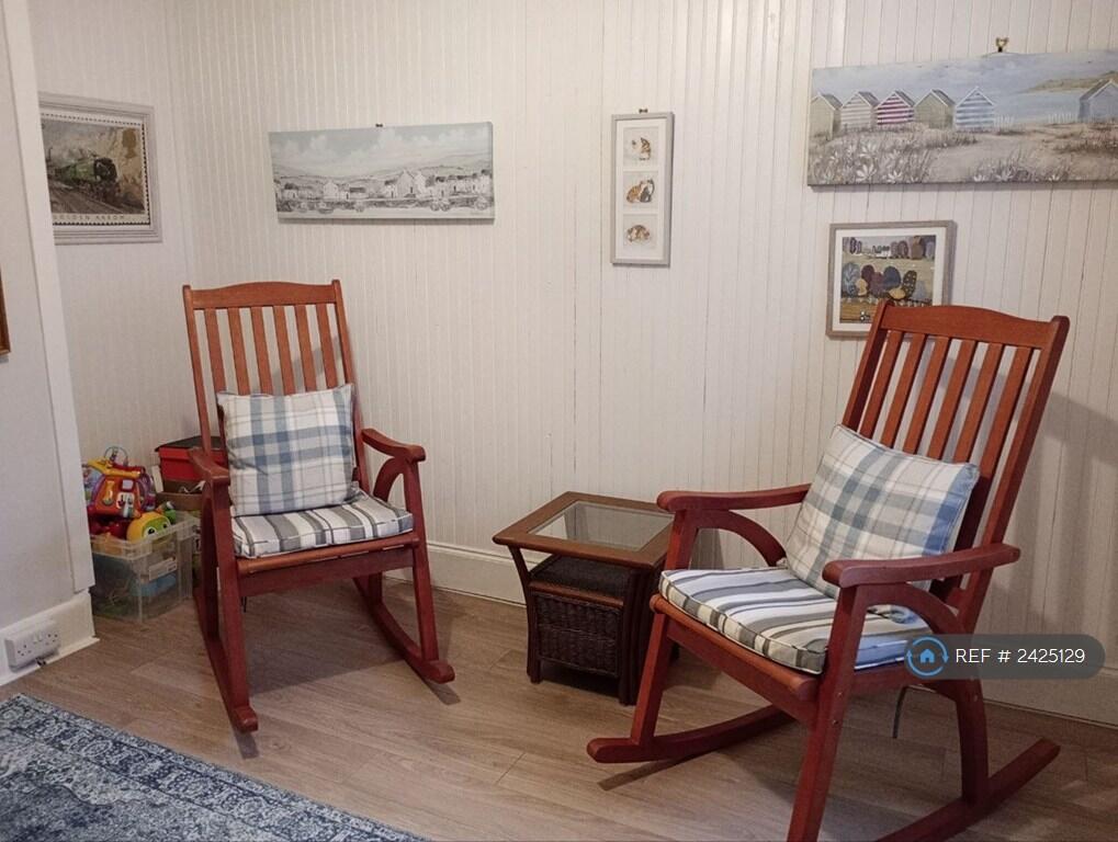 Lodger Sitting Room