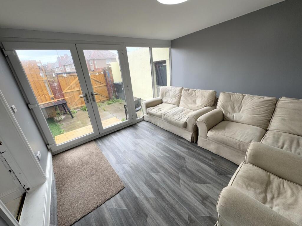 SITTING ROOM