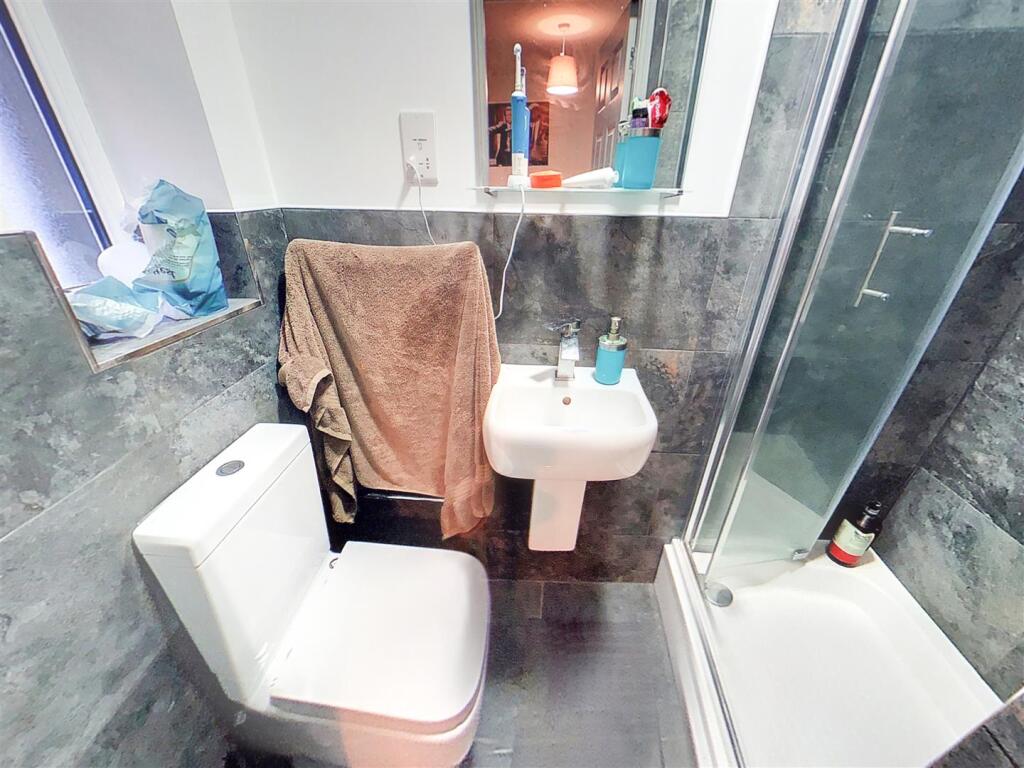 Screenshot 2024-10-0