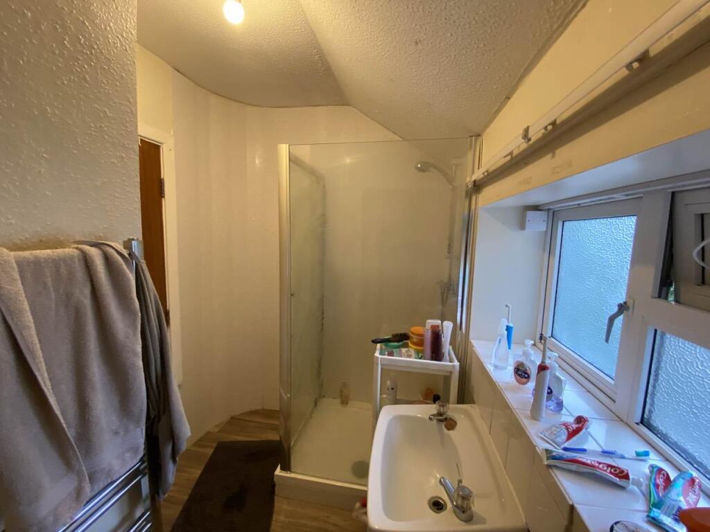 First Floor Shower R