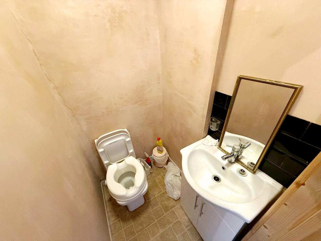 fbb5bded-3225-4477-90be-9c414218184a