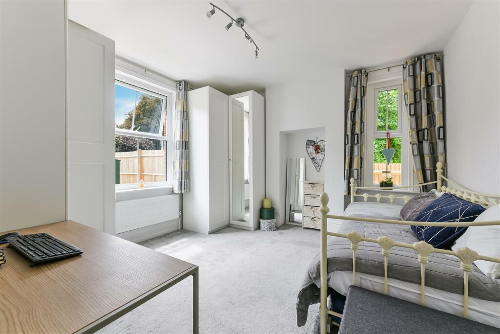 LADBROKE ROAD, 19- (12).jpg