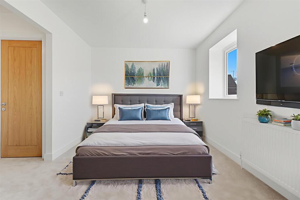 IMG_8190-IMG_8192 - Bedroom - Modern - 0.jpg