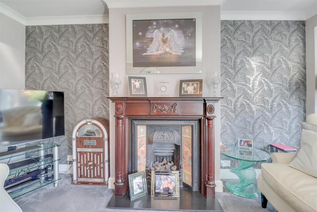 9a SOUTH BEECH AVENUE INSIDE-15.jpg