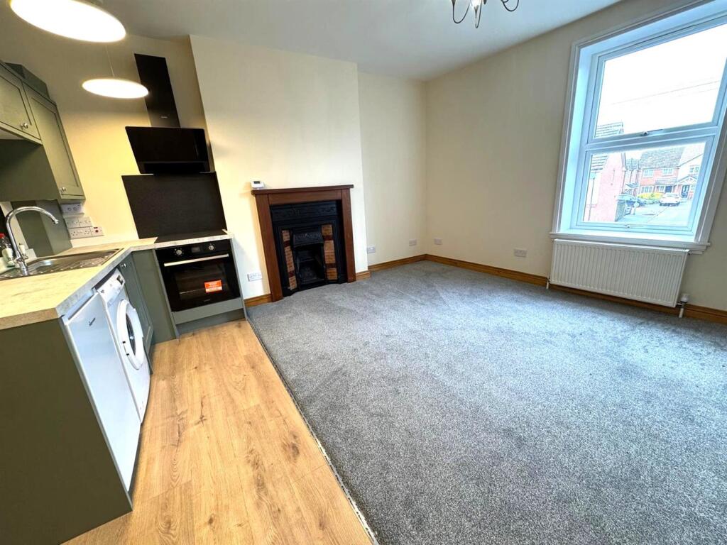Open Plan Sitting Room/ Kitchen Pic 2