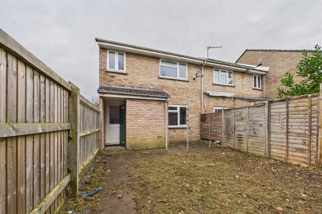 15 Courtenay Walk, Worle, North Somerset BS22 7TQ 