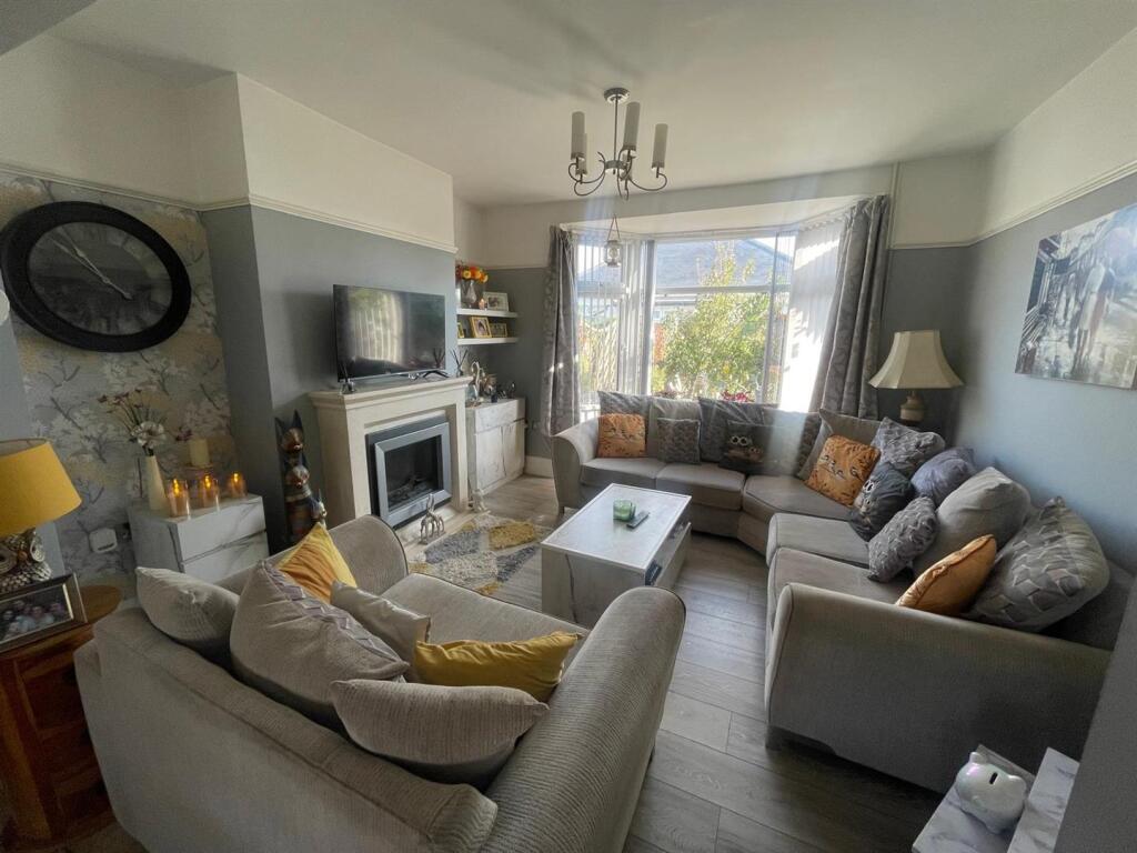 Living / Dining Room