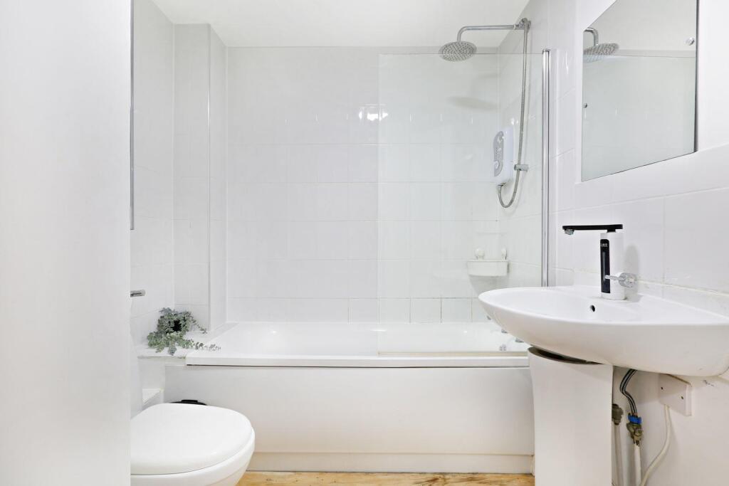 Bathroom.jpeg