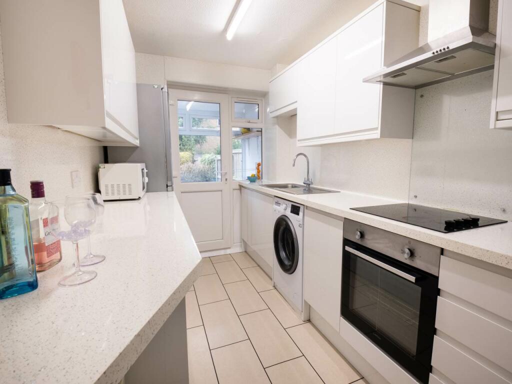 34_Bramshaw_Road_Can