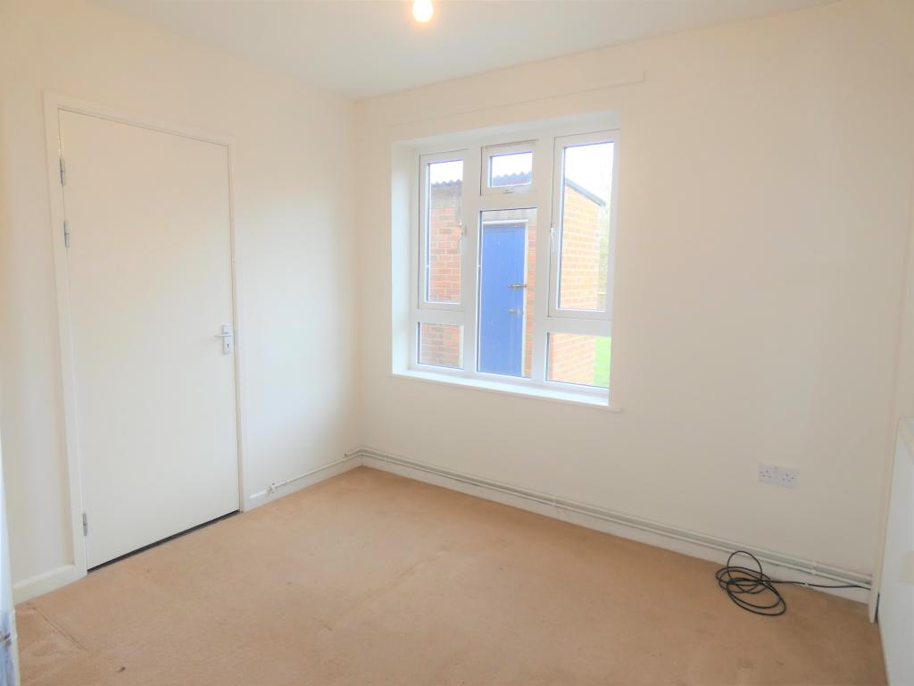 Pic 4 Dining Room.JPG