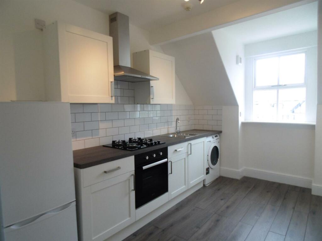 kitchen charlton st.jpg