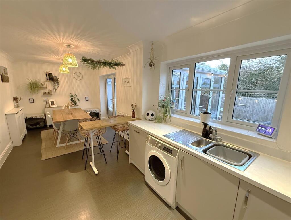 Kitchen Dining A.JPG