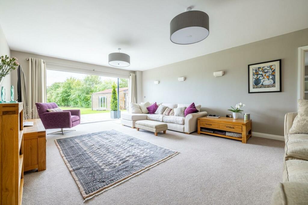 sitting room a.jpg