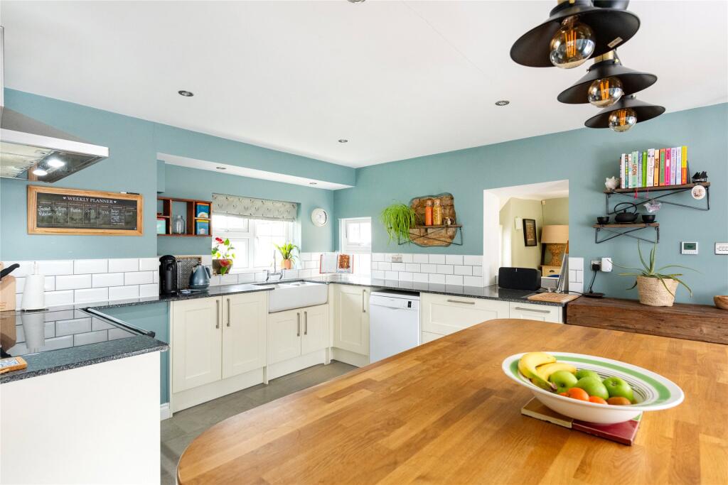 Kitchen/Breakfast