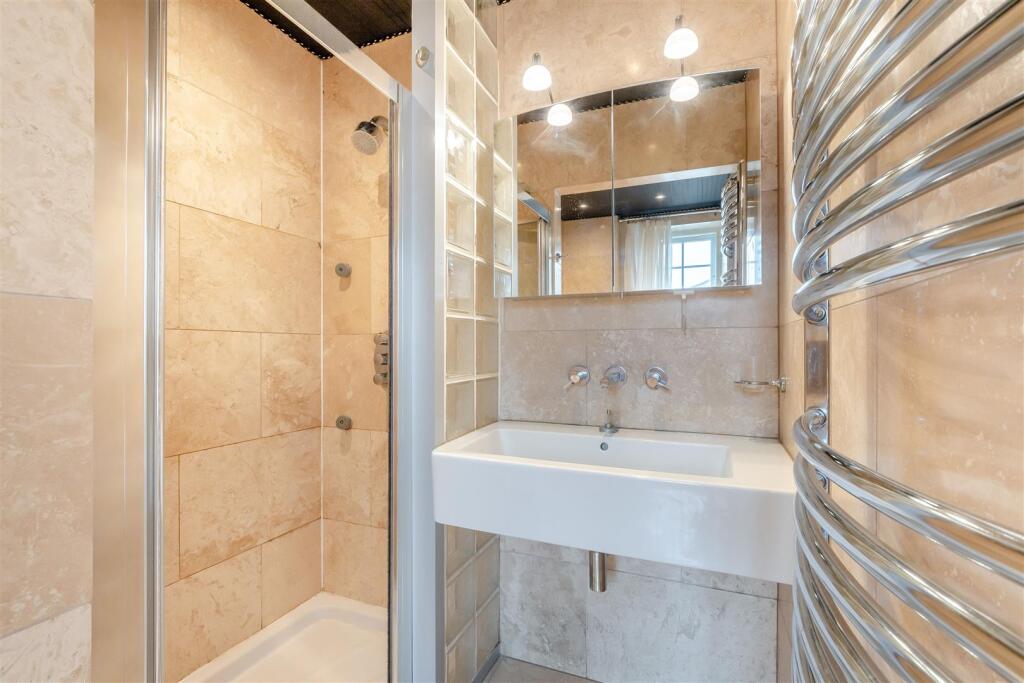 8654181-interior27.jpg