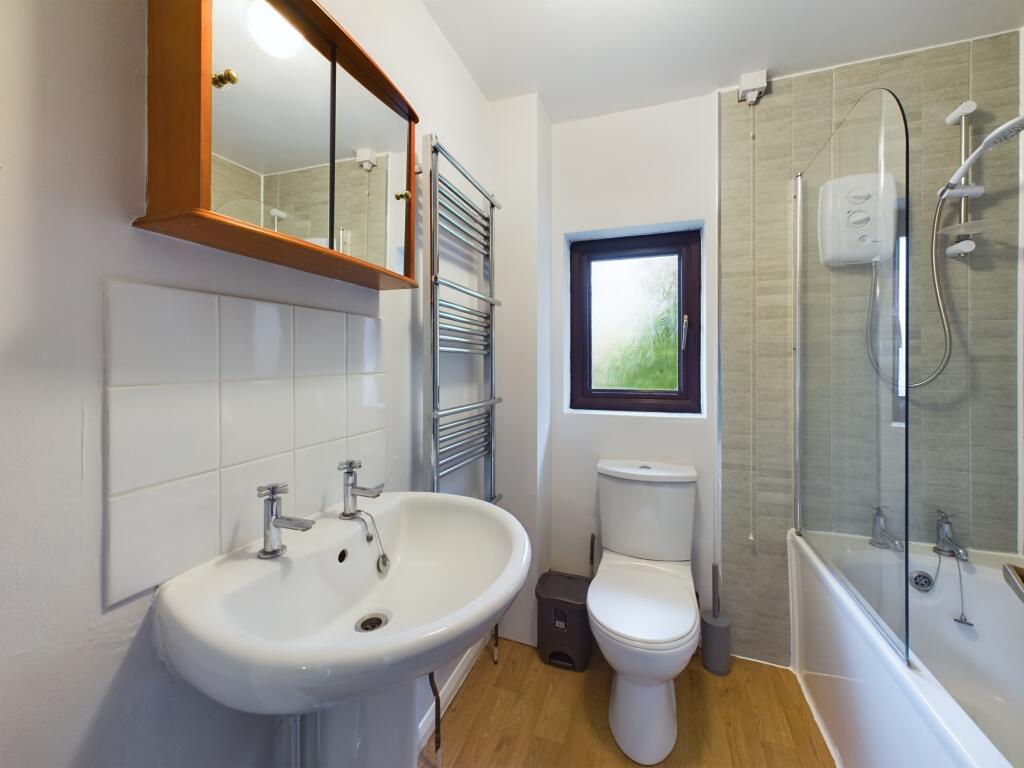 CAM02545G0-PR0312-STILL008