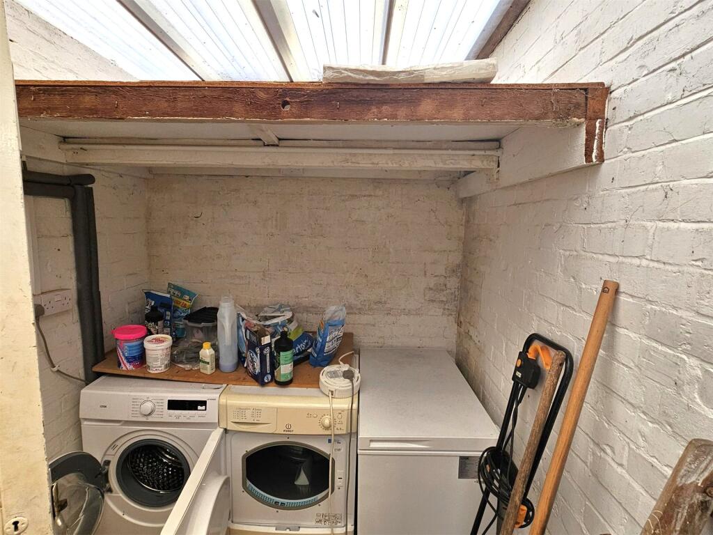 Outbuilding