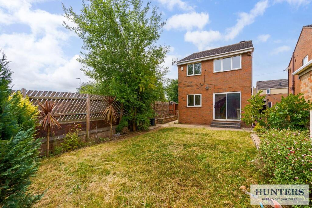 94357_31-Richmond-Close-Bramley (23) - Copy_low.jp