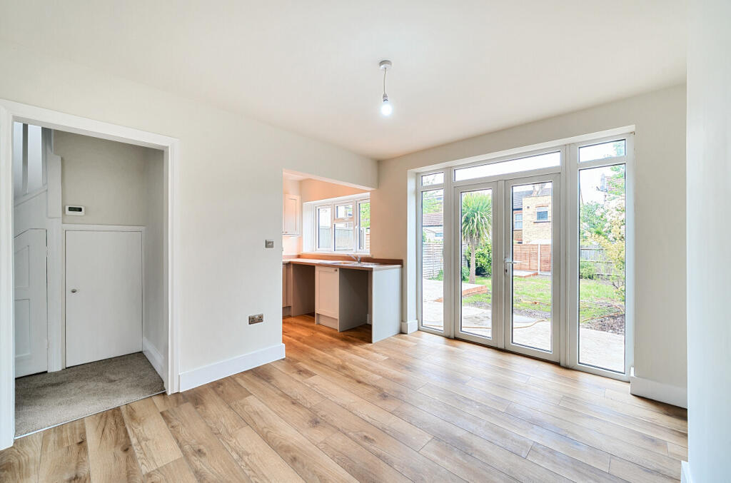 12-6819eb760ae96-...