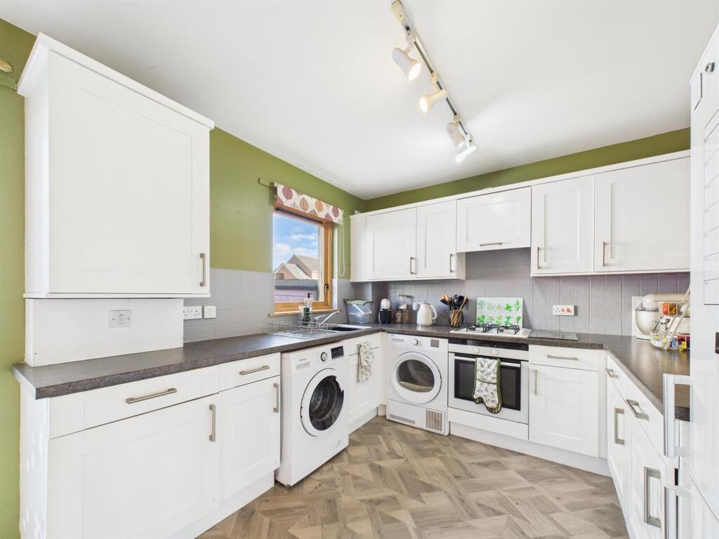CAM01486G0-PR0663-STILL004.jpg