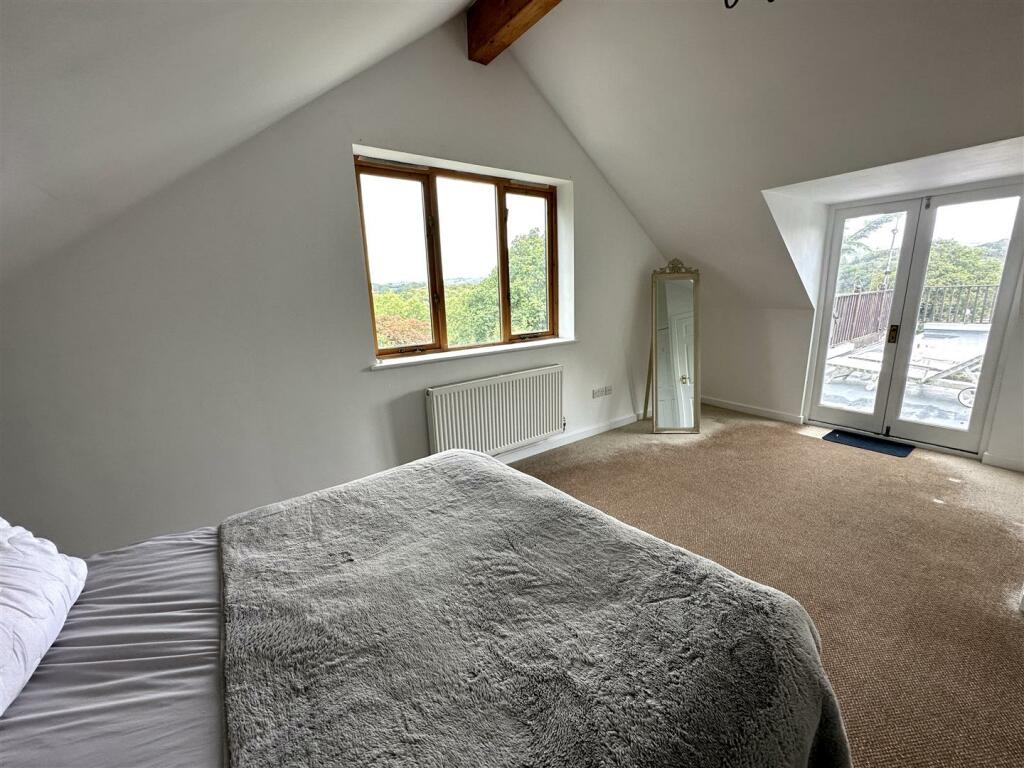 PRINICPAL BEDROOM