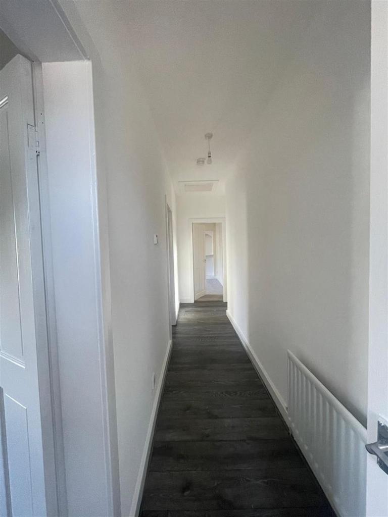 115 BurnsideAvenue Hallway.jpg
