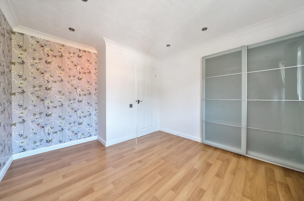 4-6814efe070dbc-1...