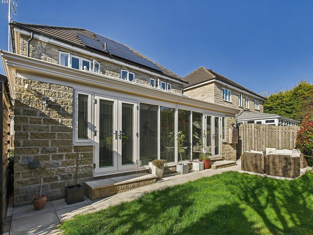 CAM04273G0-PR0115...