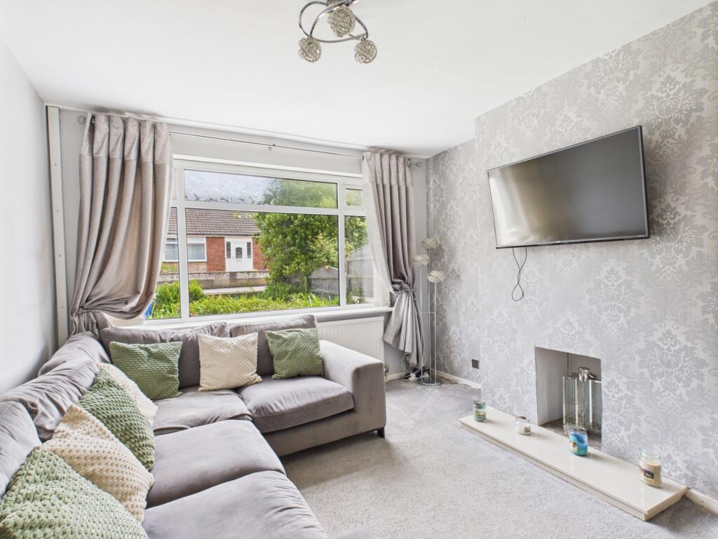 CAM03729G0-PR0093-STILL001