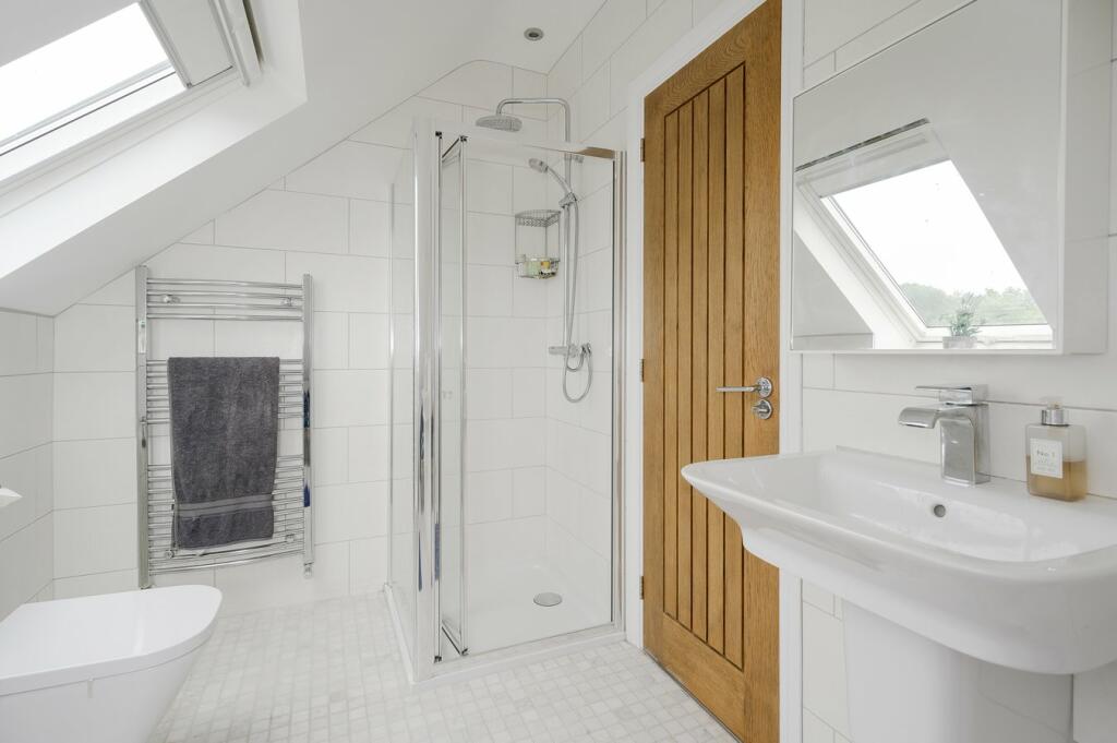 Bedroom 3 Ensuite