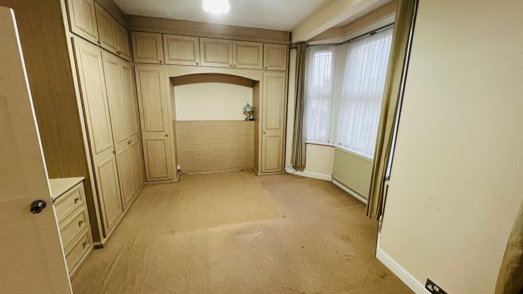 Master bedroom 1