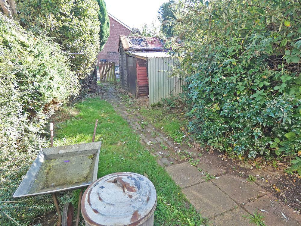 2274garden2.jpg