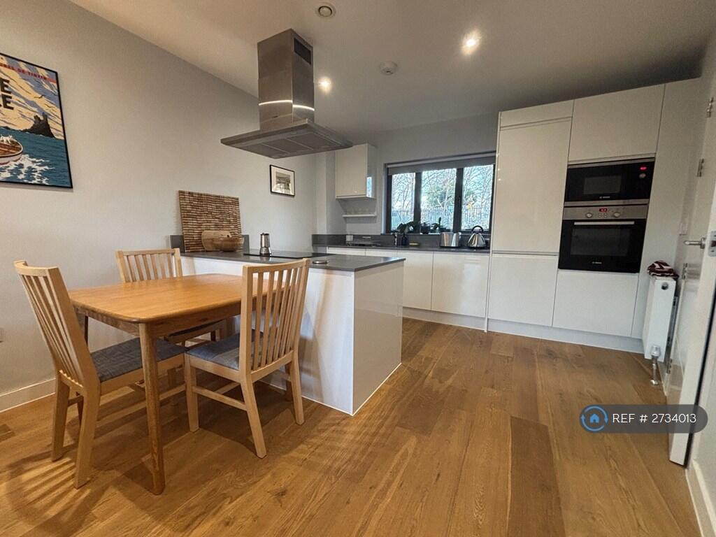 Dining &amp; Kitchen