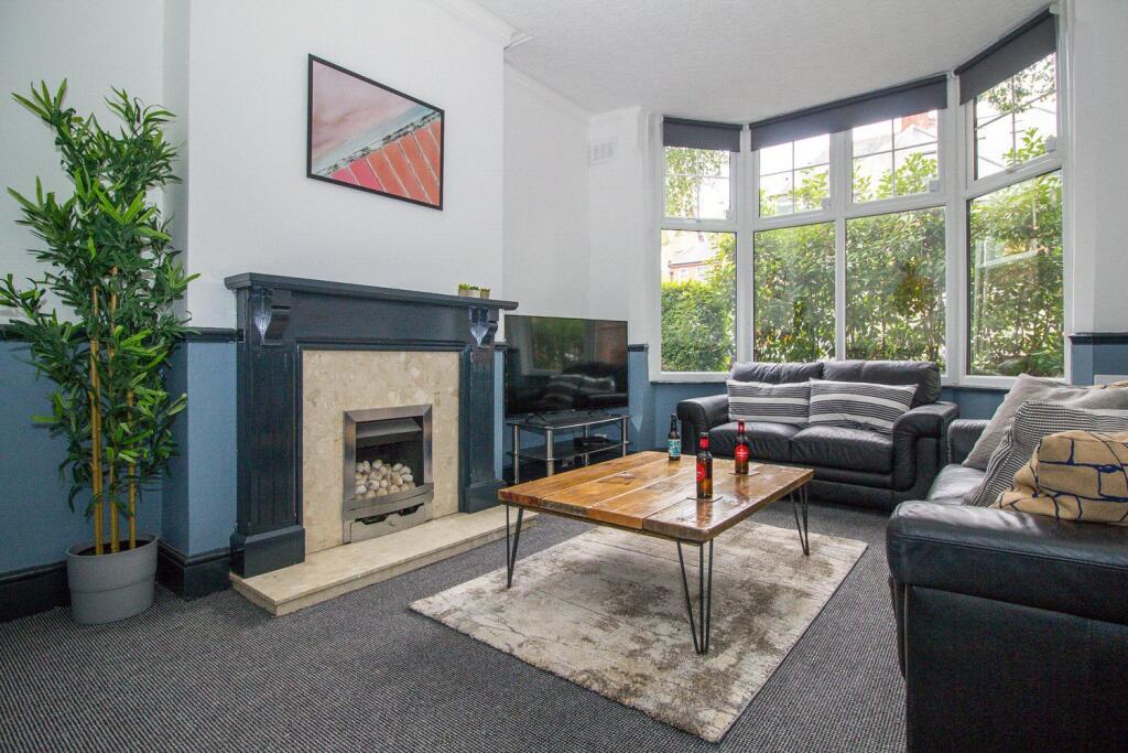 Student Digs - Westc