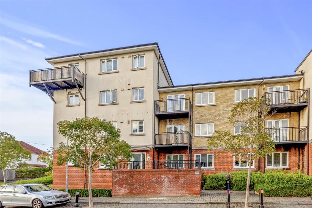 19 Lovegrove House, Ercolani Avenue, HP13 7FZ-15.j