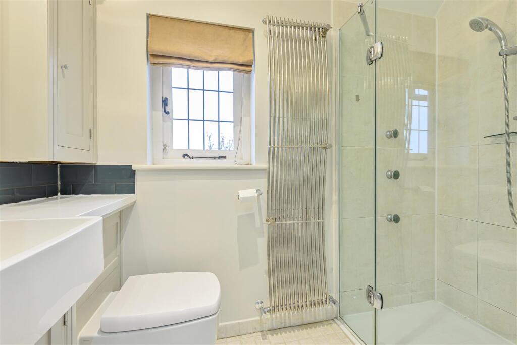En-suite shower room.jpg